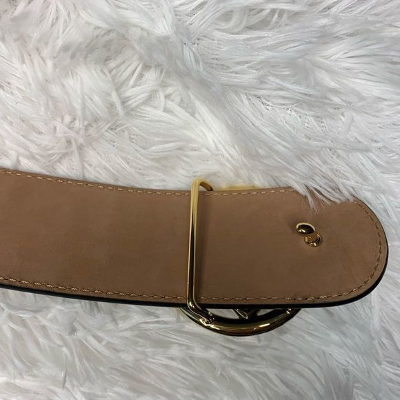 Fendi Buckle Belt.  🎉🎉🎉HOST PICK🥳🥳🥳 - Picture 6 of 16